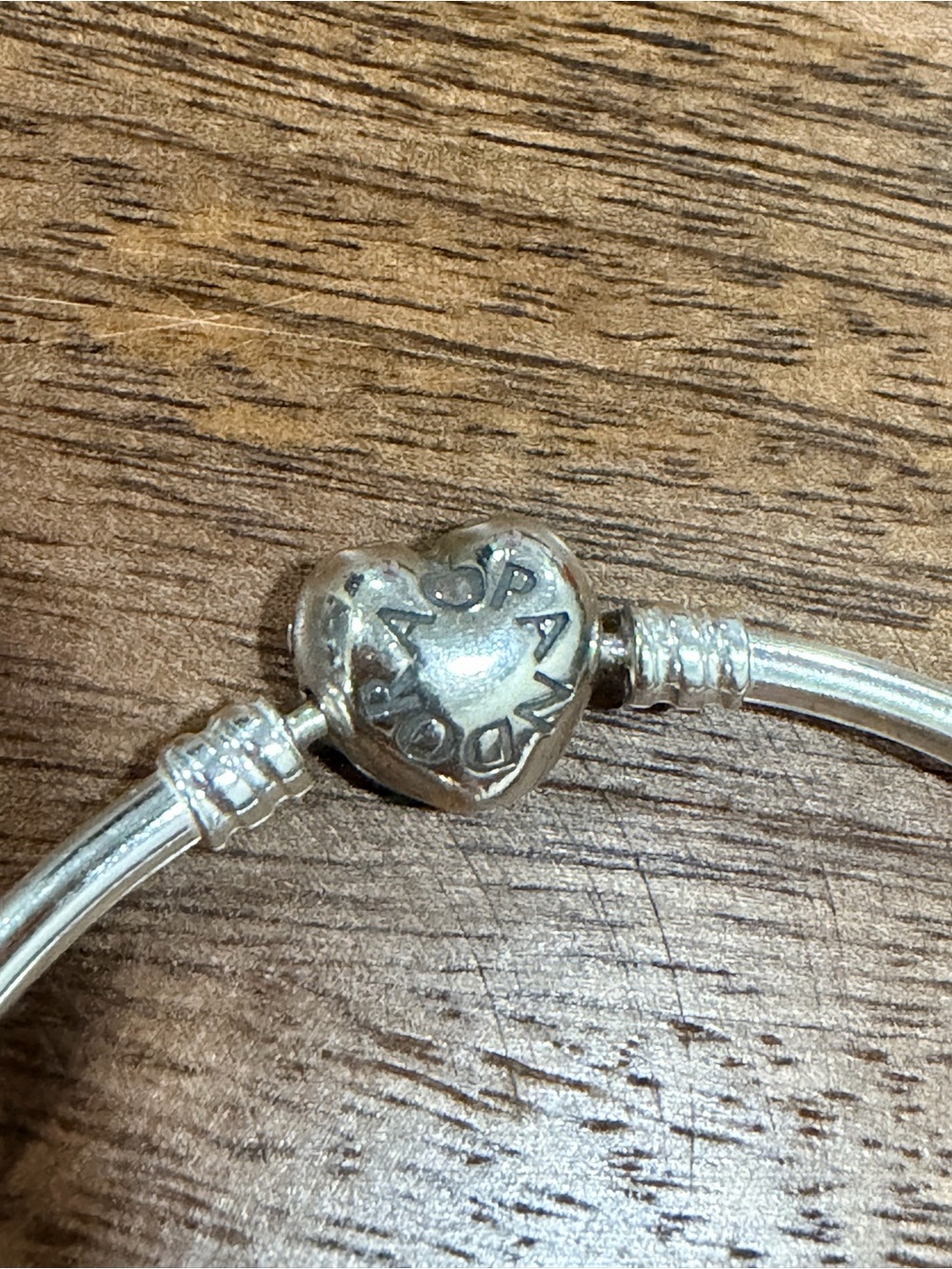 Sterling Silver Heart Clasp Bangle Bracelet - Silver - Picture 4 of 6